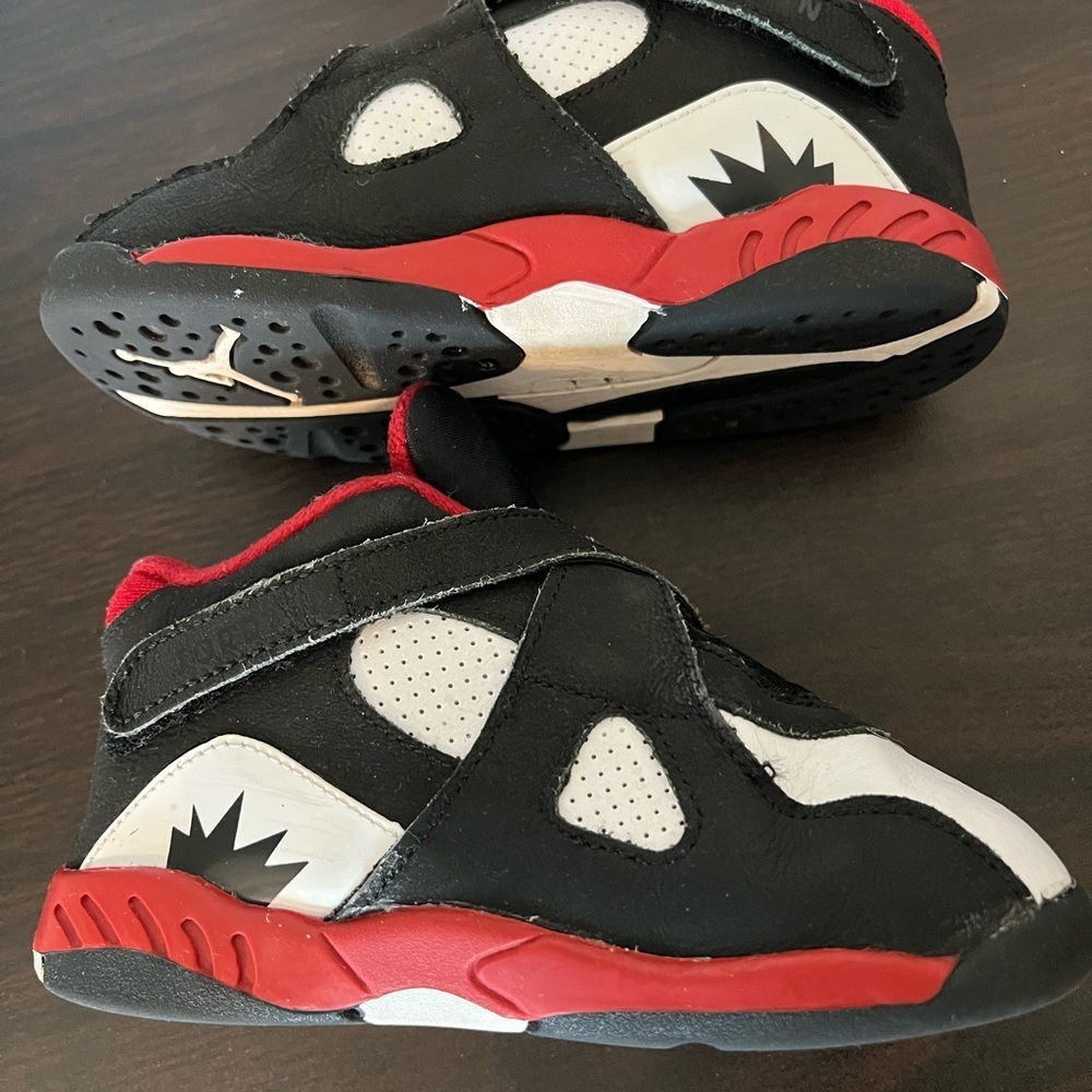 Jordan Black and Red Sneakers with Cross-Straps - Picture 2 of 6